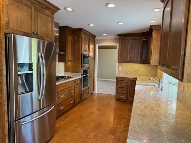 Building Photo - Wonderful 2 story home in Walnut Creek nea...