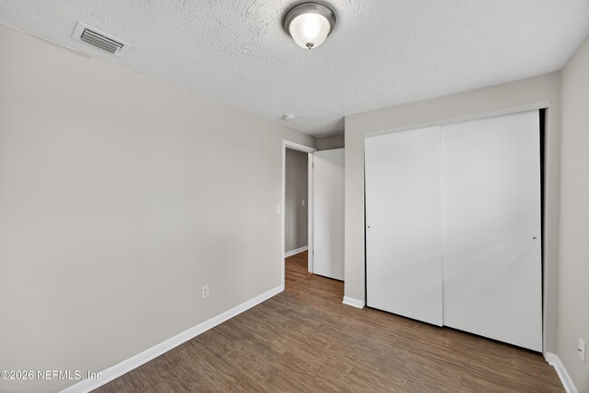 Building Photo - 4177 Timberlake Dr E