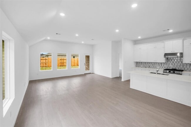 Building Photo - 31927 Rich Mdw Ct