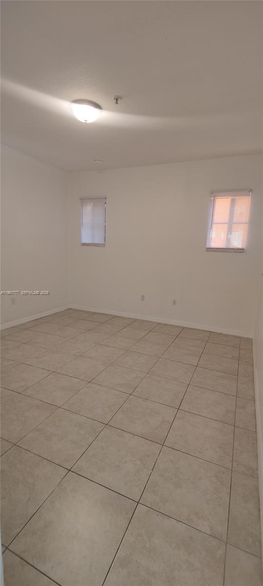 Building Photo - 3928 SW 52nd Ave