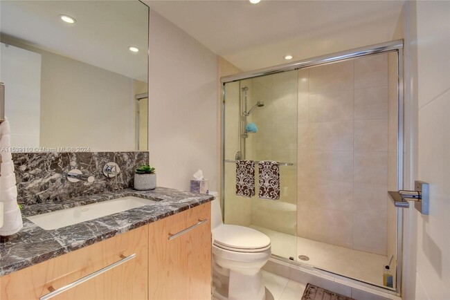Building Photo - 2049 S Ocean Dr