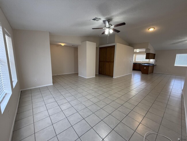 Building Photo - 6141 E 40th Pl