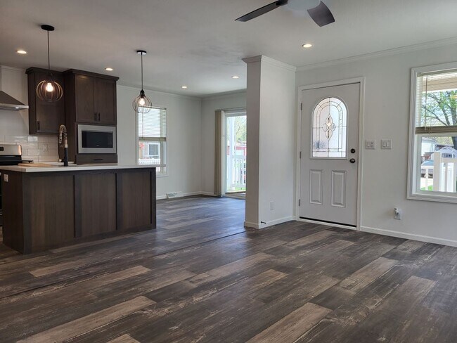 Building Photo - 1116 Candlewood Rd