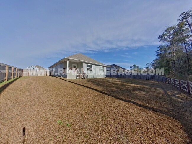 Building Photo - Modern 4-Bedroom Home with Energy-Efficient Features in Kaheeley Ridge!