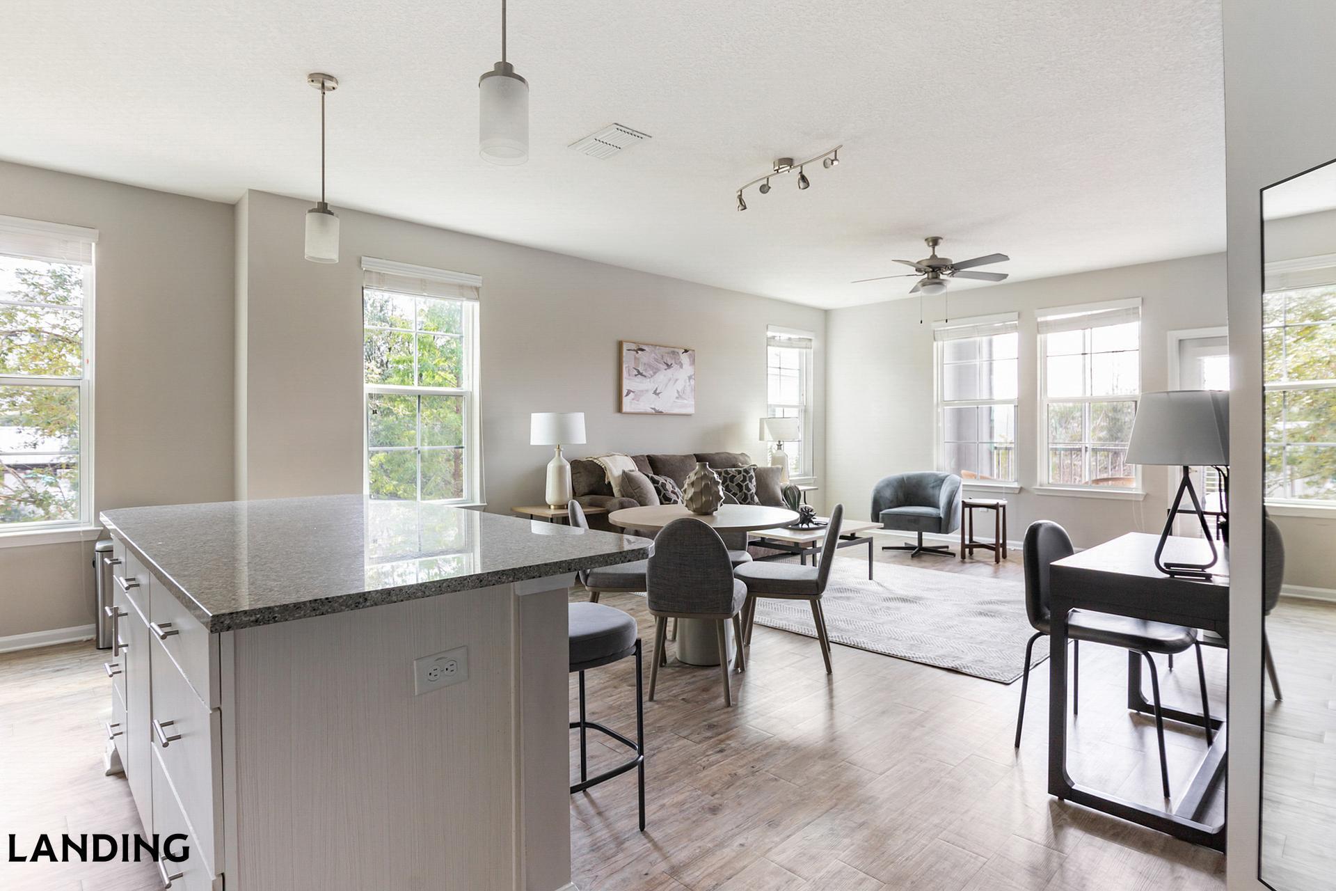 Building Photo - 2300 Tapestry Park Dr