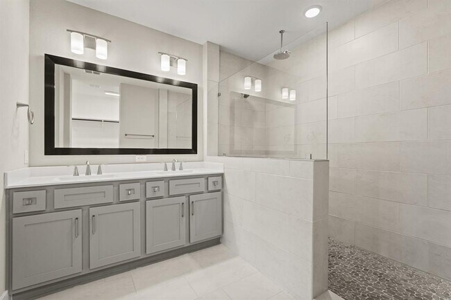 Building Photo - 10972 Hewitt Cliff Ln
