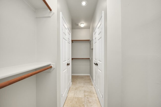 Building Photo - 4418 Ringrose Dr