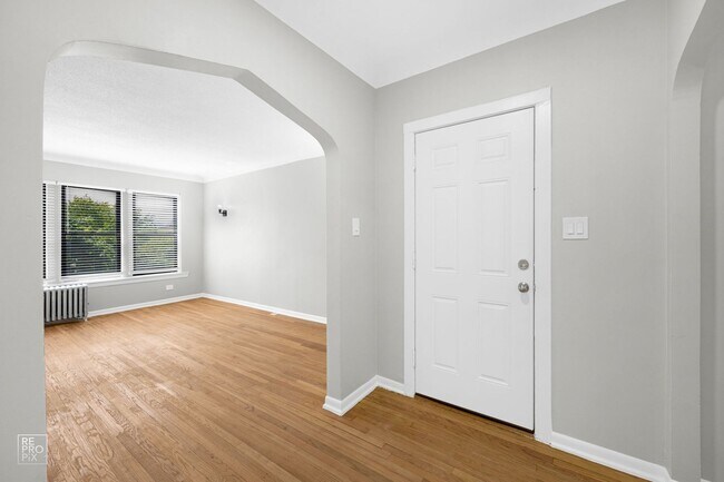 Building Photo - 6901 S Merrill Chicago, IL 60649