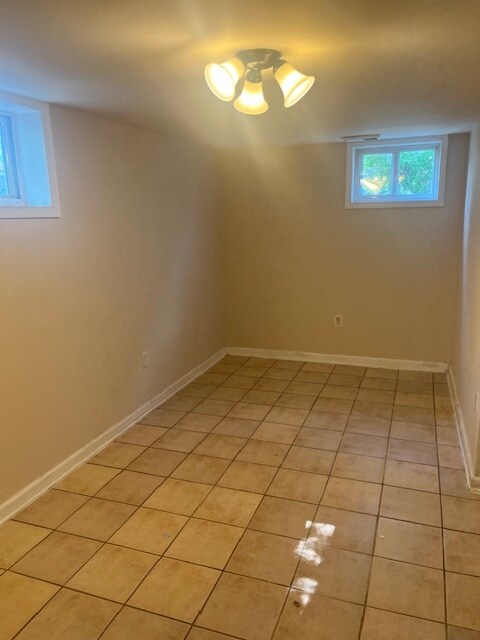 Spacious Bedroom - 2208 Vermont Ave