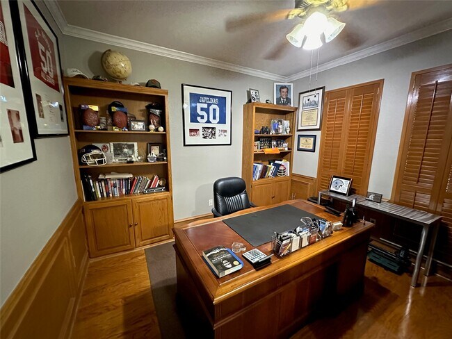 Building Photo - 7002 Greatwood Trails Ct