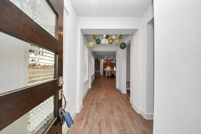 Building Photo - 27210 Butterfly Mint Ln