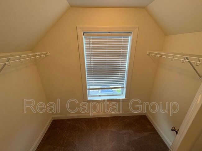 Building Photo - 43 Timber Creek Dr