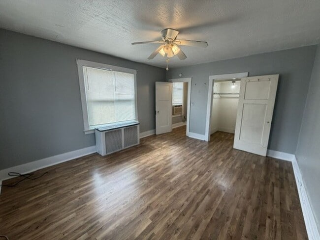 Building Photo - 256 Mabrick Ave