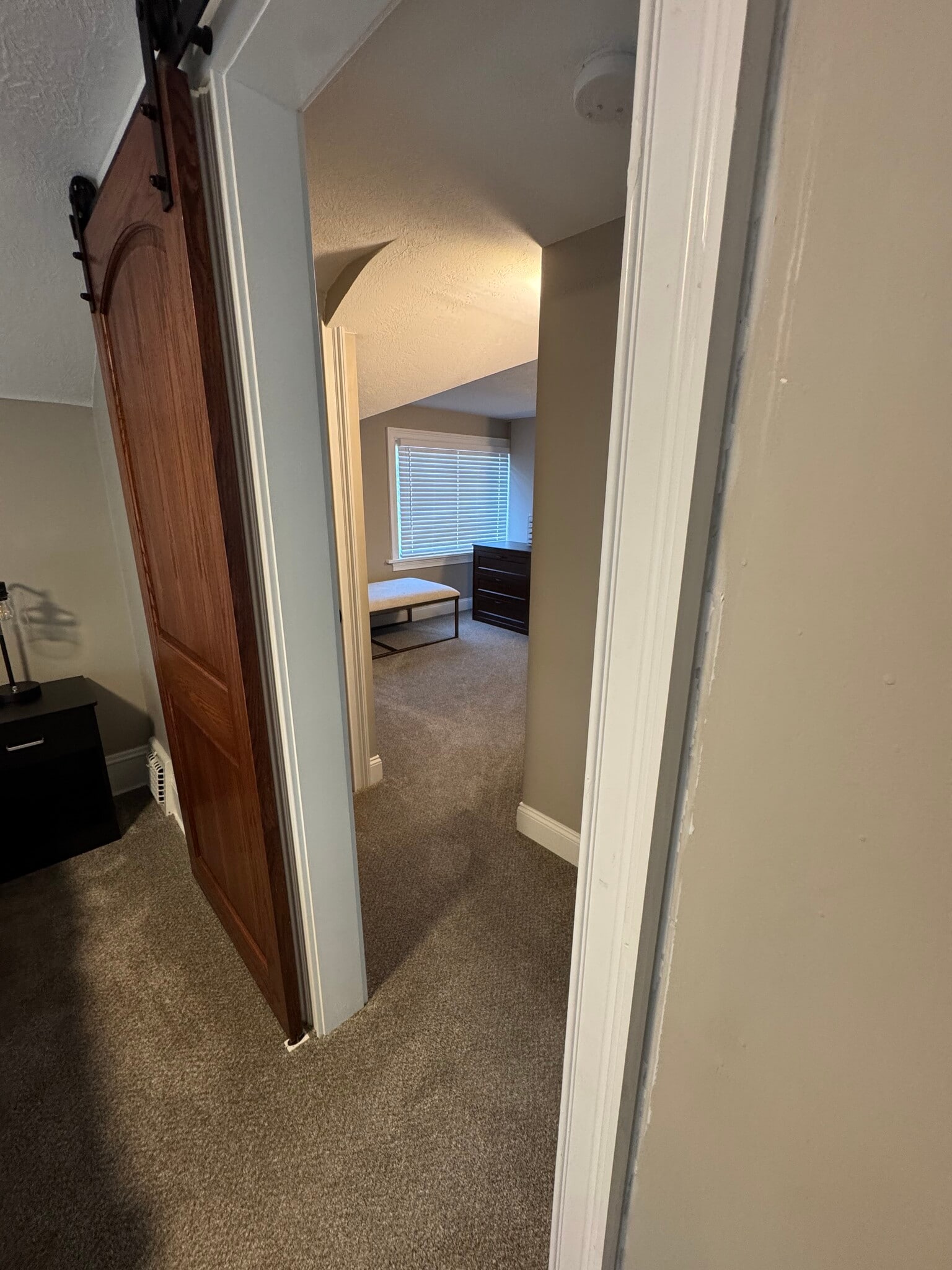 Building Photo - 17640 Larchwood Ave