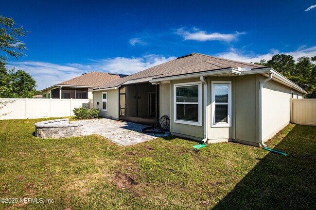 Building Photo - 319 Northside Dr S