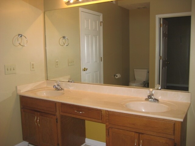 Building Photo - 3609 Applewood Ln