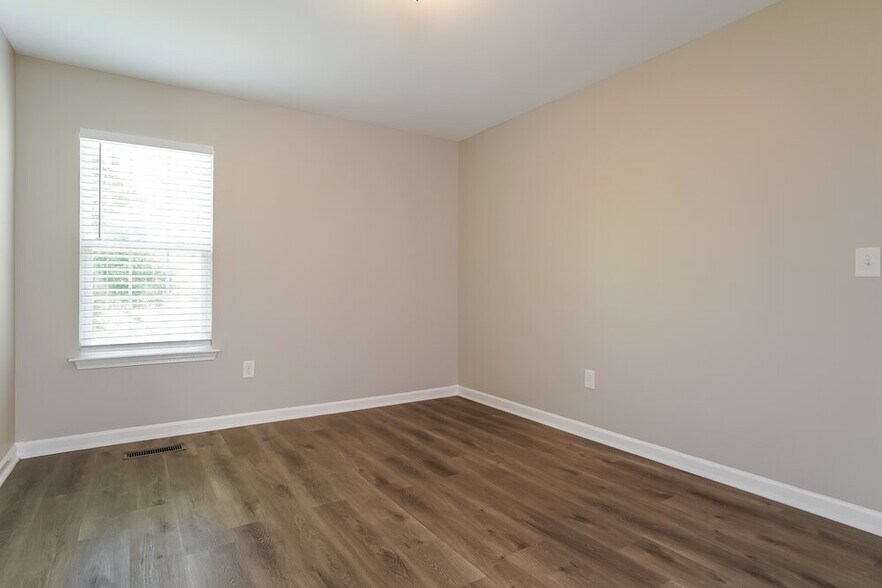 Building Photo - 1304 Cathedral Rock Ct