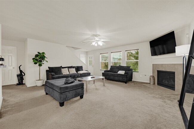 Building Photo - 15826 Sheldon Ridge Way