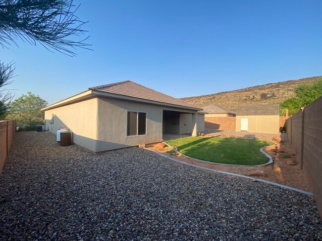 Building Photo - Dixie Springs Home