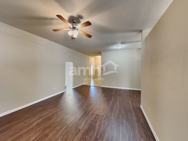 Building Photo - 12333 Anarania Dr