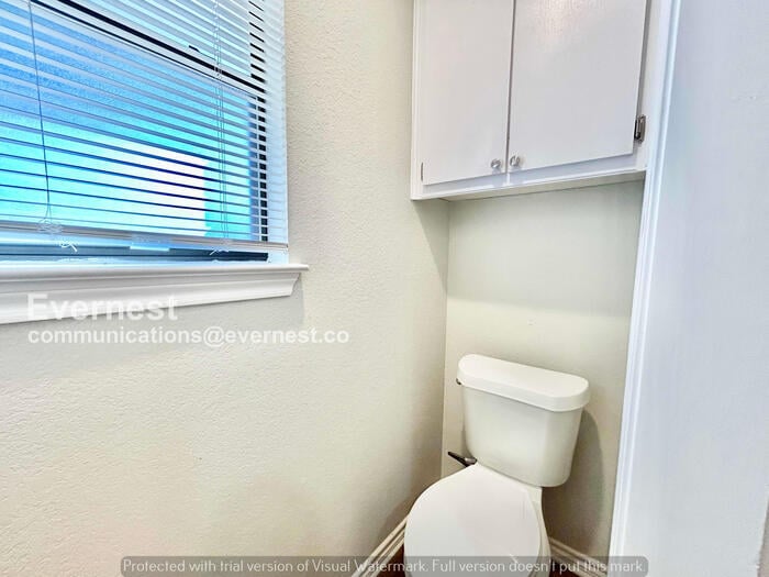 Building Photo - 1029 Matthew St