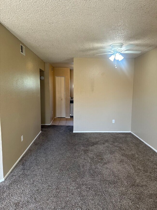 Building Photo - 11640 N 51st Ave