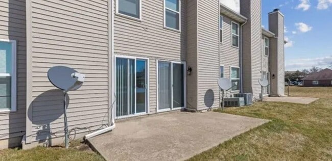 Building Photo - Rockford Townhomes East