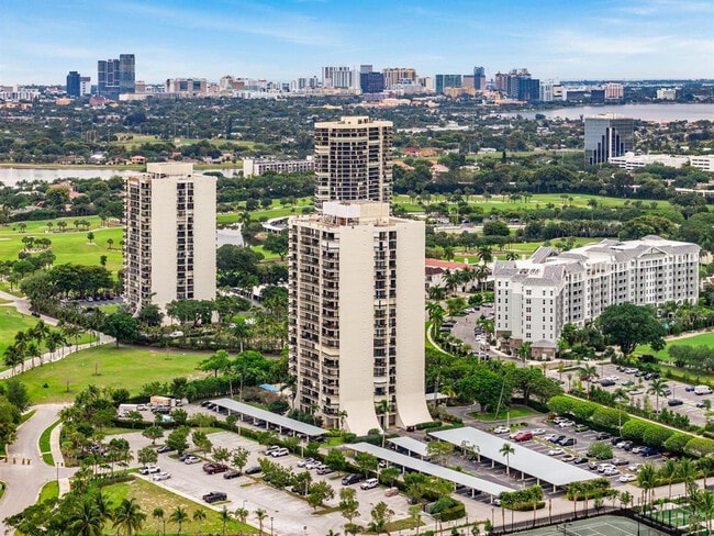 Building Photo - 2400 Presidential Way