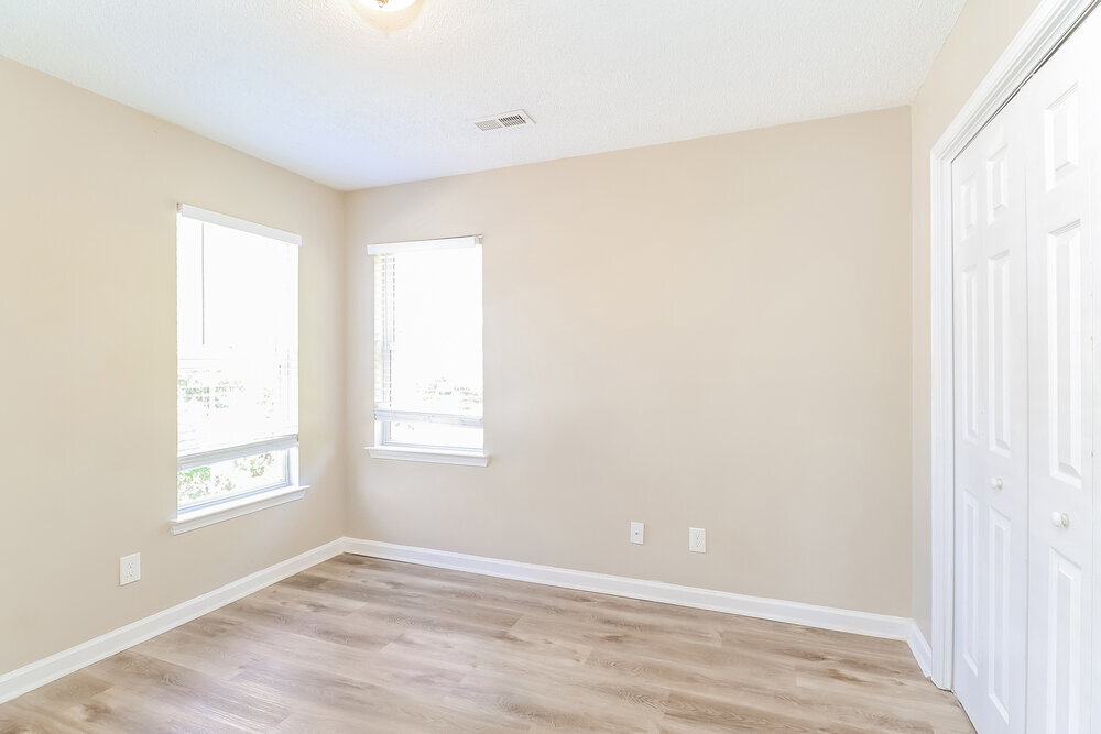 Building Photo - 13024 Peacock Ln