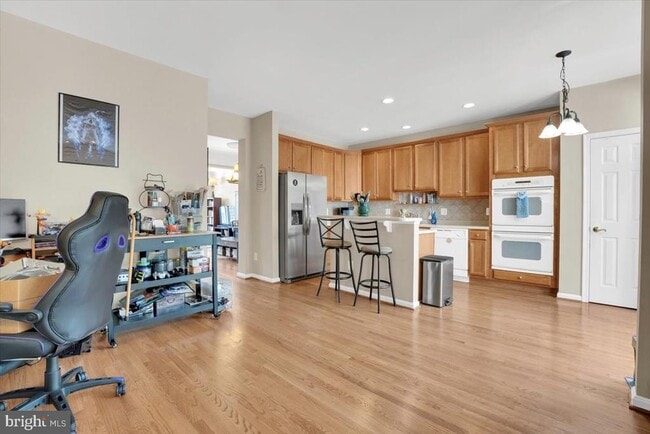 Building Photo - 41904 Cinnabar Square