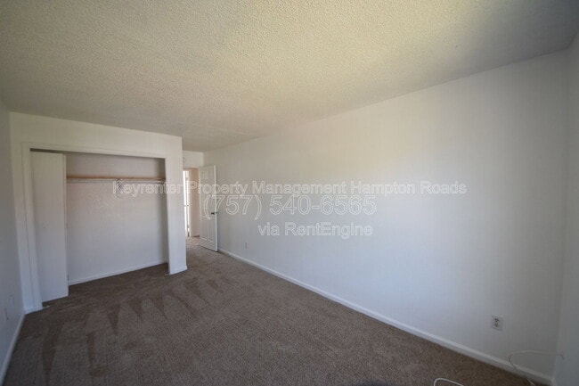 Building Photo - 701 Nottaway Dr