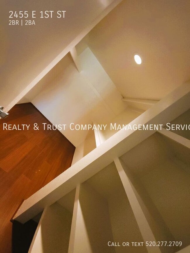 Building Photo - 2455 E 1st St