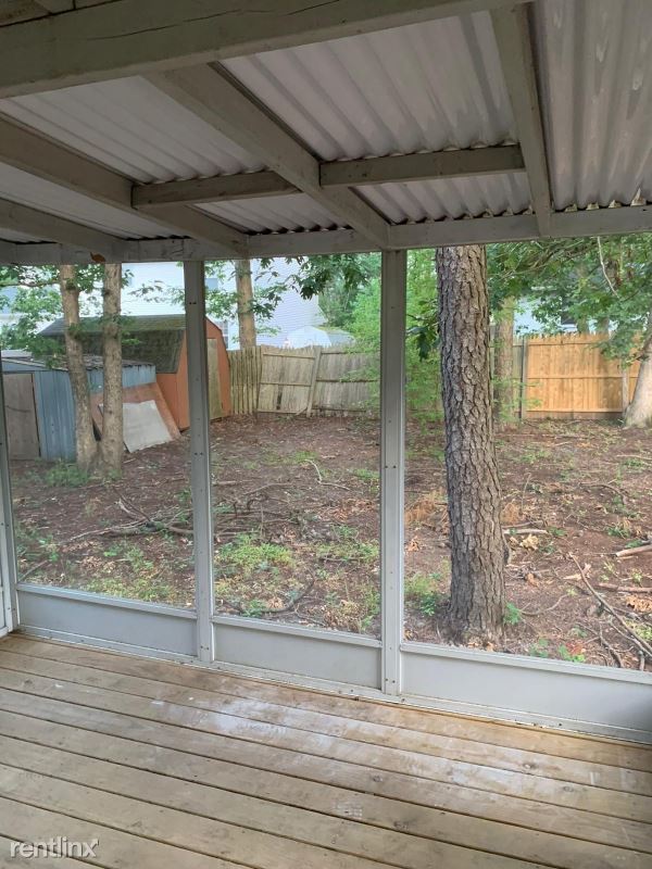 Building Photo - 6 br, 2 bath House - 574 Nautilus Dr