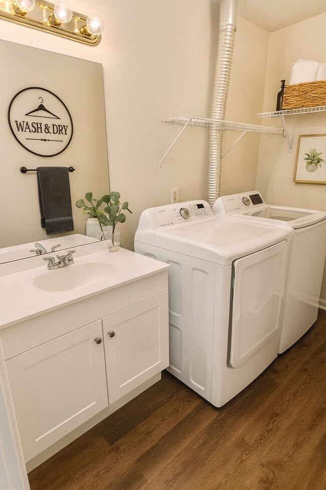 Building Photo - LEA1029