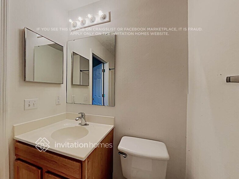 Building Photo - 919 Amboise Ln