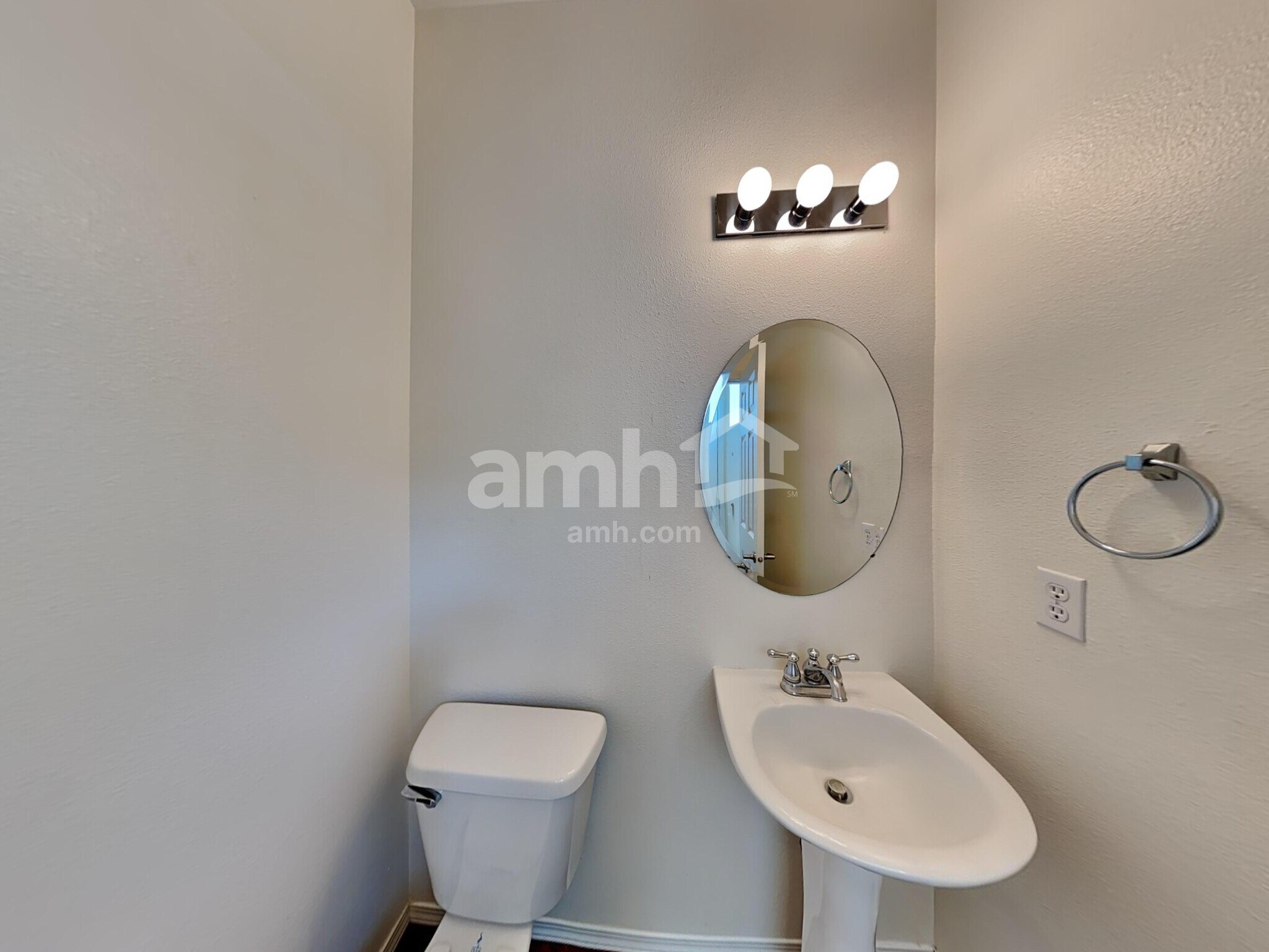 Building Photo - 1639 182nd St E