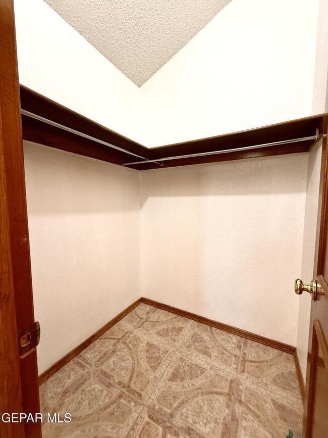 Building Photo - 1738 Onizuka Dr