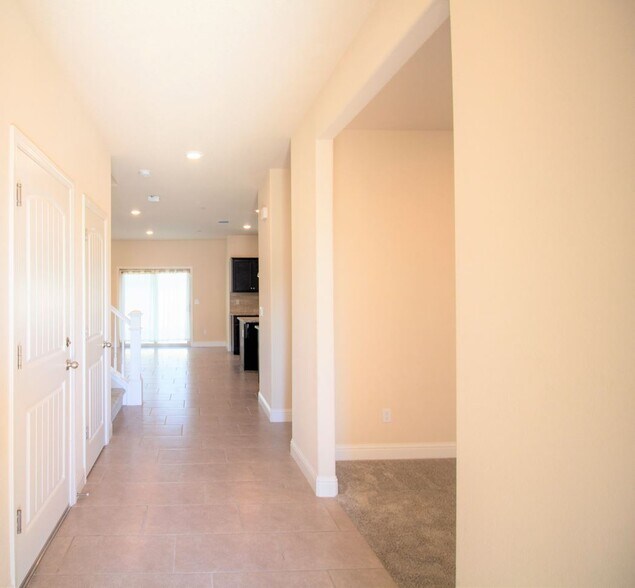 Building Photo - 4419 Kerr Ct