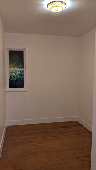 Building Photo - 322 Avenue A