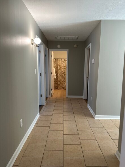 Building Photo - 3239 Jack Gray Dr