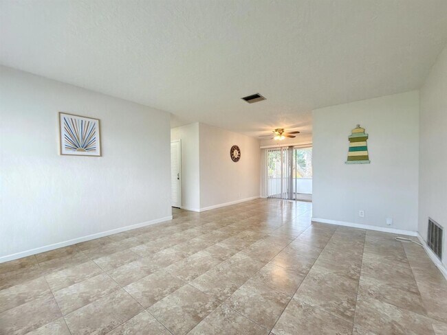 Building Photo - 4510 NW 46th St