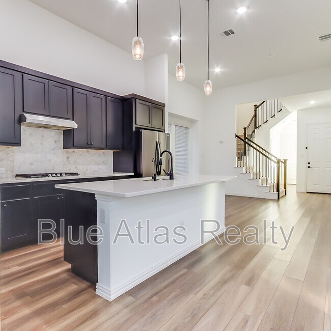Building Photo - 235 Woodson St