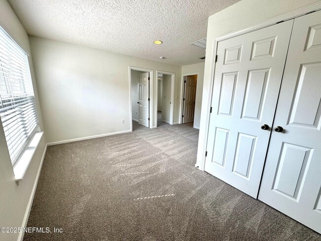 Building Photo - 1500 Calming Water Dr