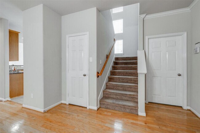 Building Photo - 1142 Glenwood Canyon Ln