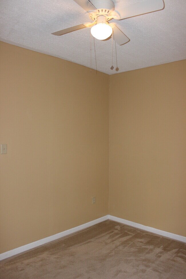 Building Photo - 2035 N Pennsylvania St