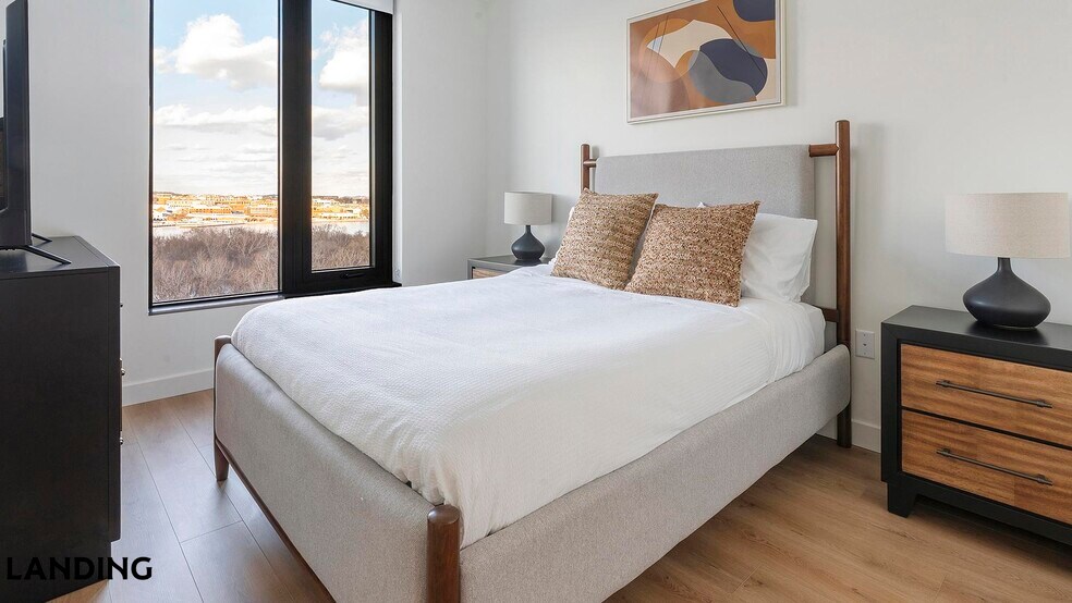 Building Photo - 632 Howard Rd SE