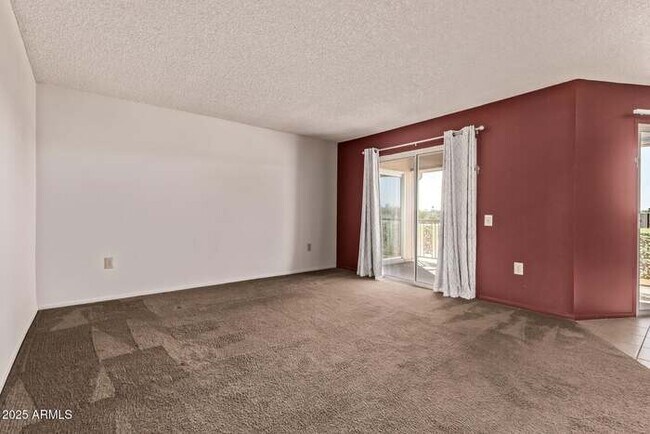 Building Photo - Sun City Condo