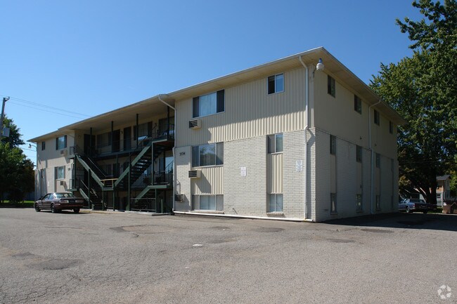 Building Photo - Brookewood South Apartments