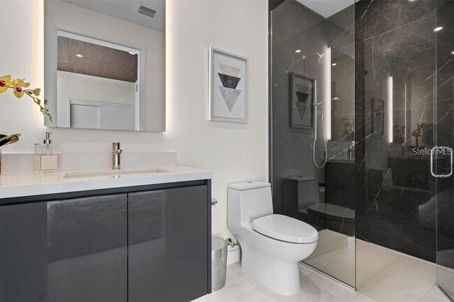 Building Photo - 111 Golden Gate Point