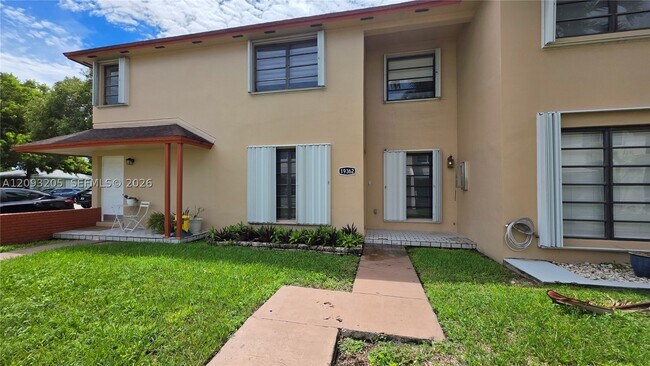 Building Photo - 19362 SW 103rd Ct